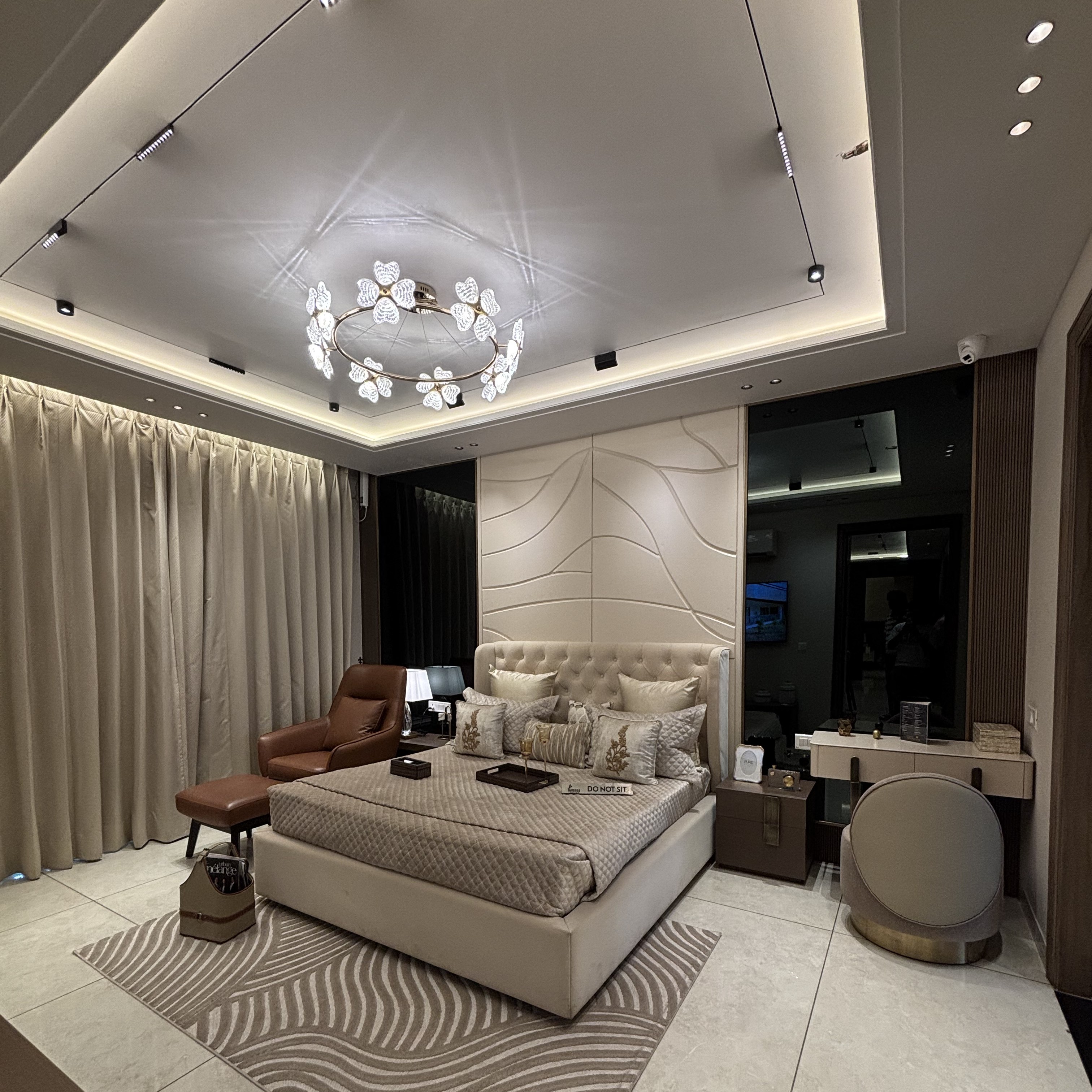 Gallery 6